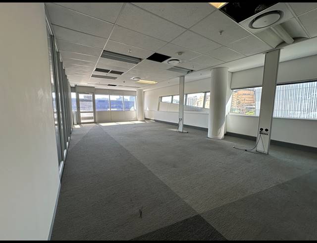 1,368M² OFFICE TO LET IN SANDTON CENTRAL